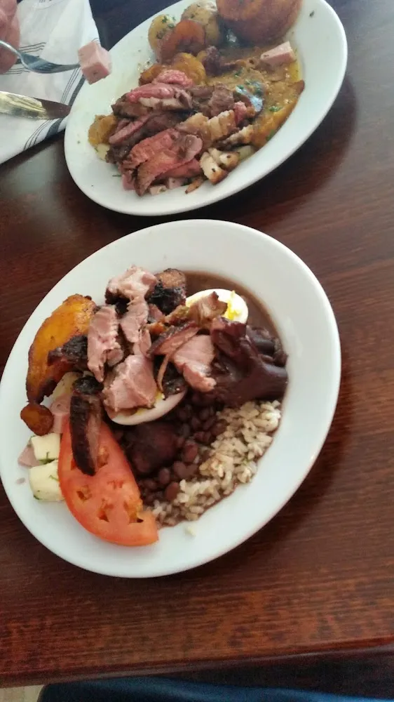 Carnes Estilo Barbicio